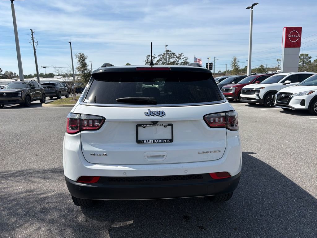 Used 2024 Jeep Compass Limited image 6