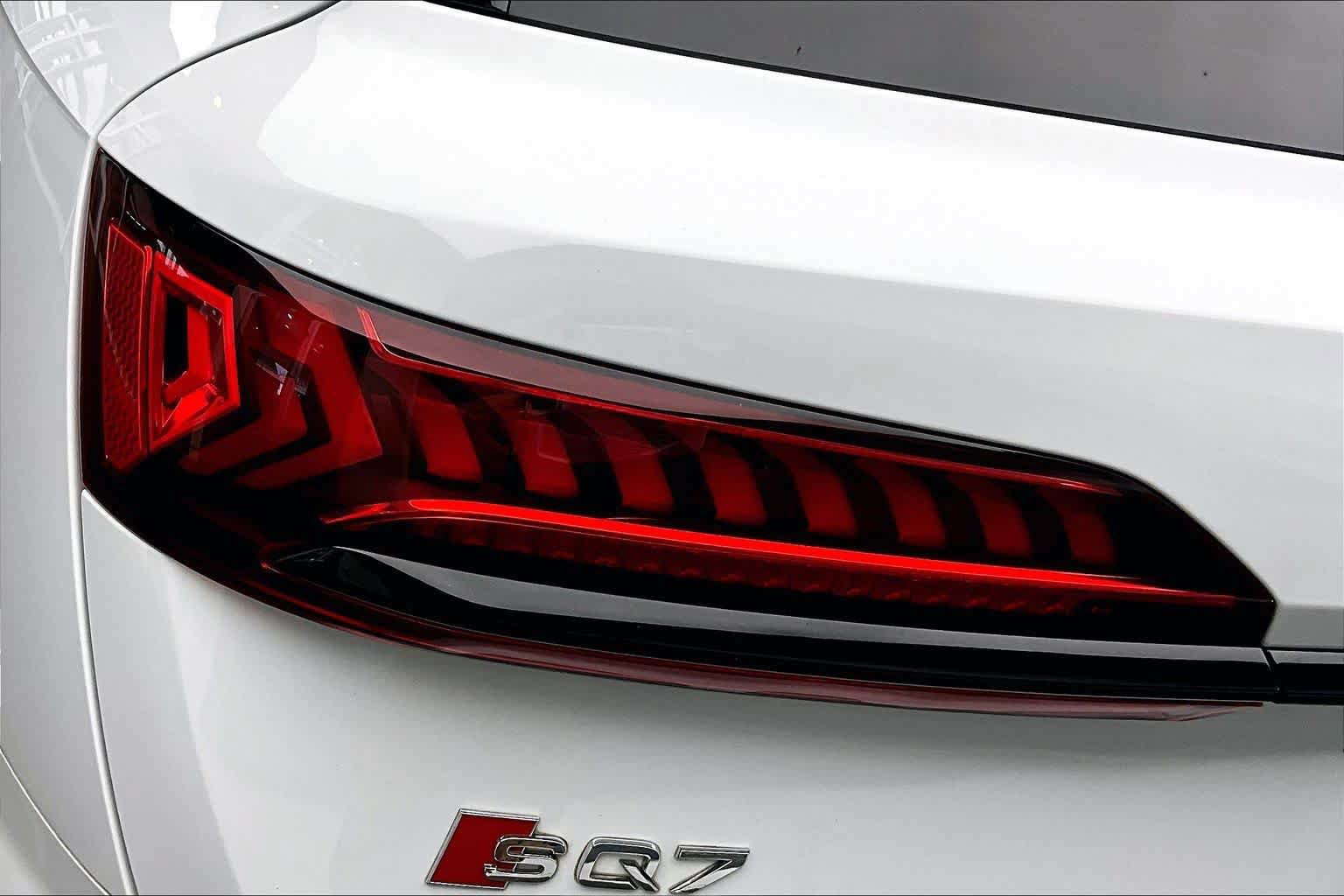 Used 2023 Audi SQ7 Premium Plus w/ Executive Package AWD/4WD image 26