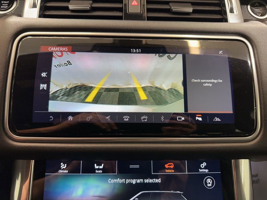 Used 2020 Land Rover Range Rover Sport HSE image 30