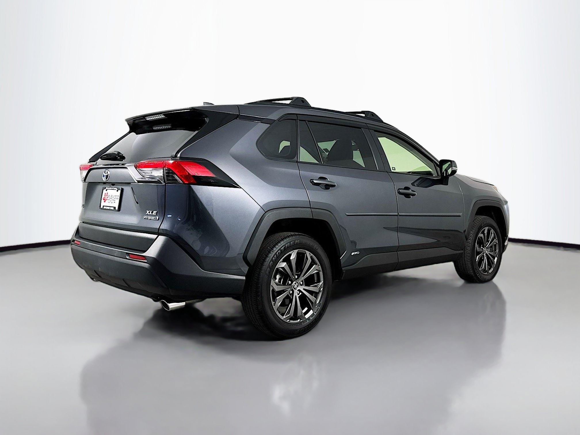 Certified 2023 Toyota RAV4 XLE Premium AWD/4WD image 7