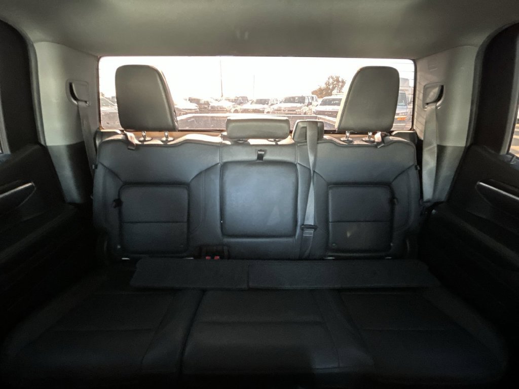 Certified 2025 GMC Sierra 1500 SLT AWD/4WD image 5