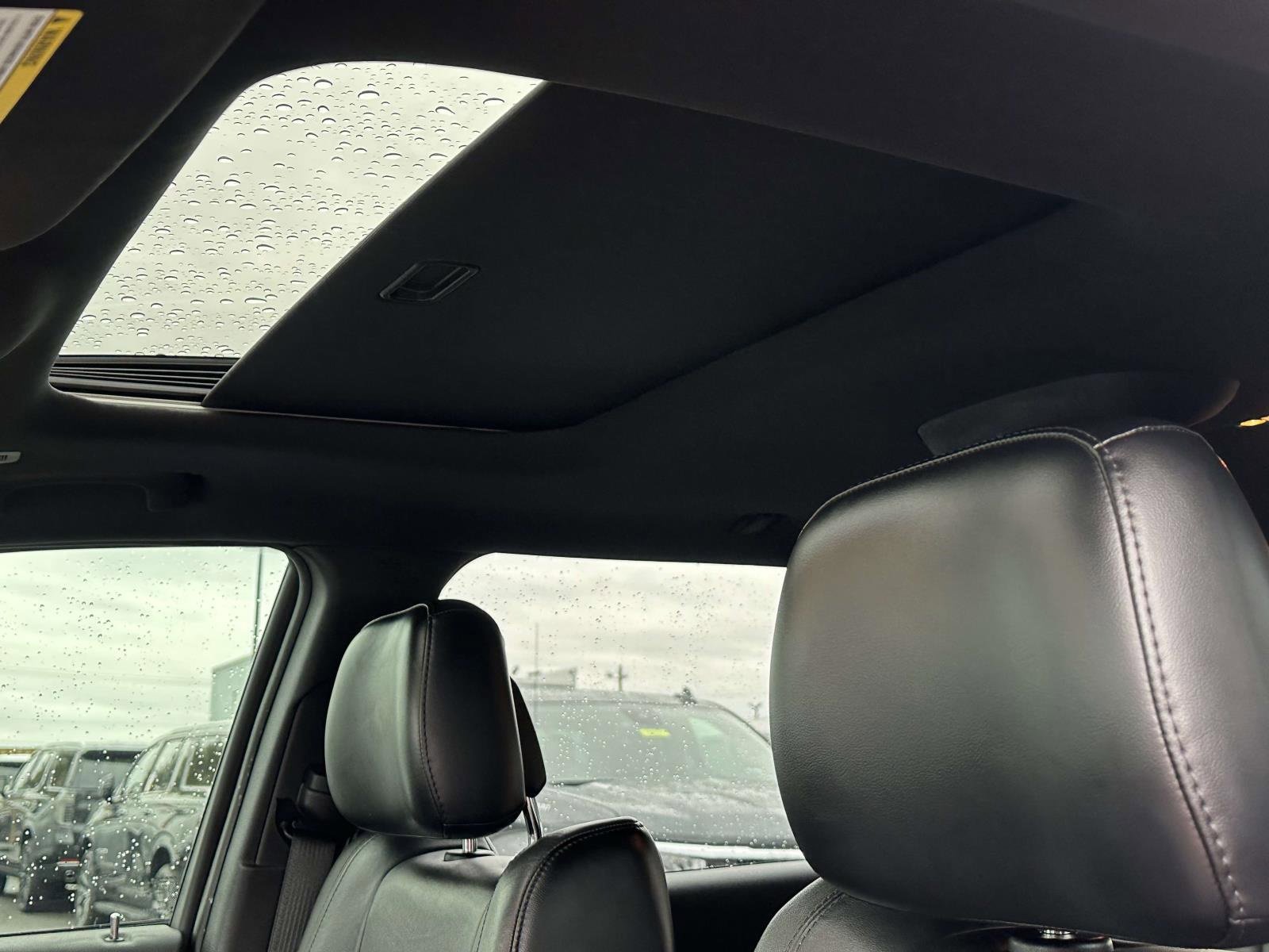 Used 2017 Dodge Durango GT w/ Premium Group image 9