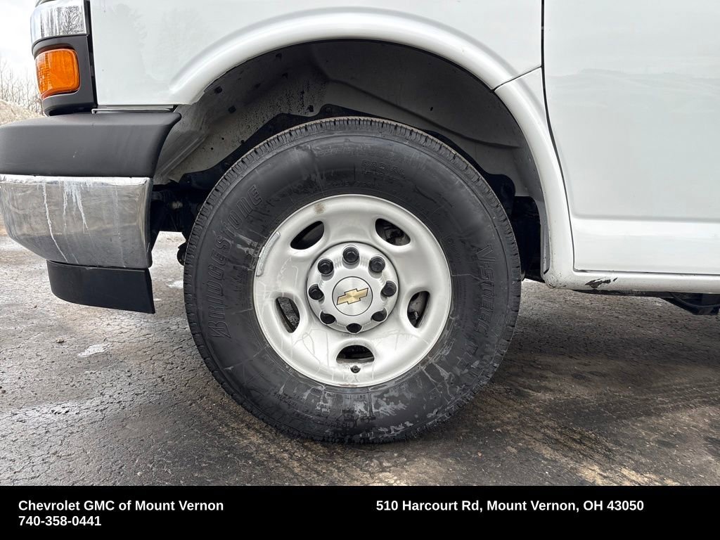 Used 2025 Chevrolet Express 3500 w/ Power Convenience Package image 27