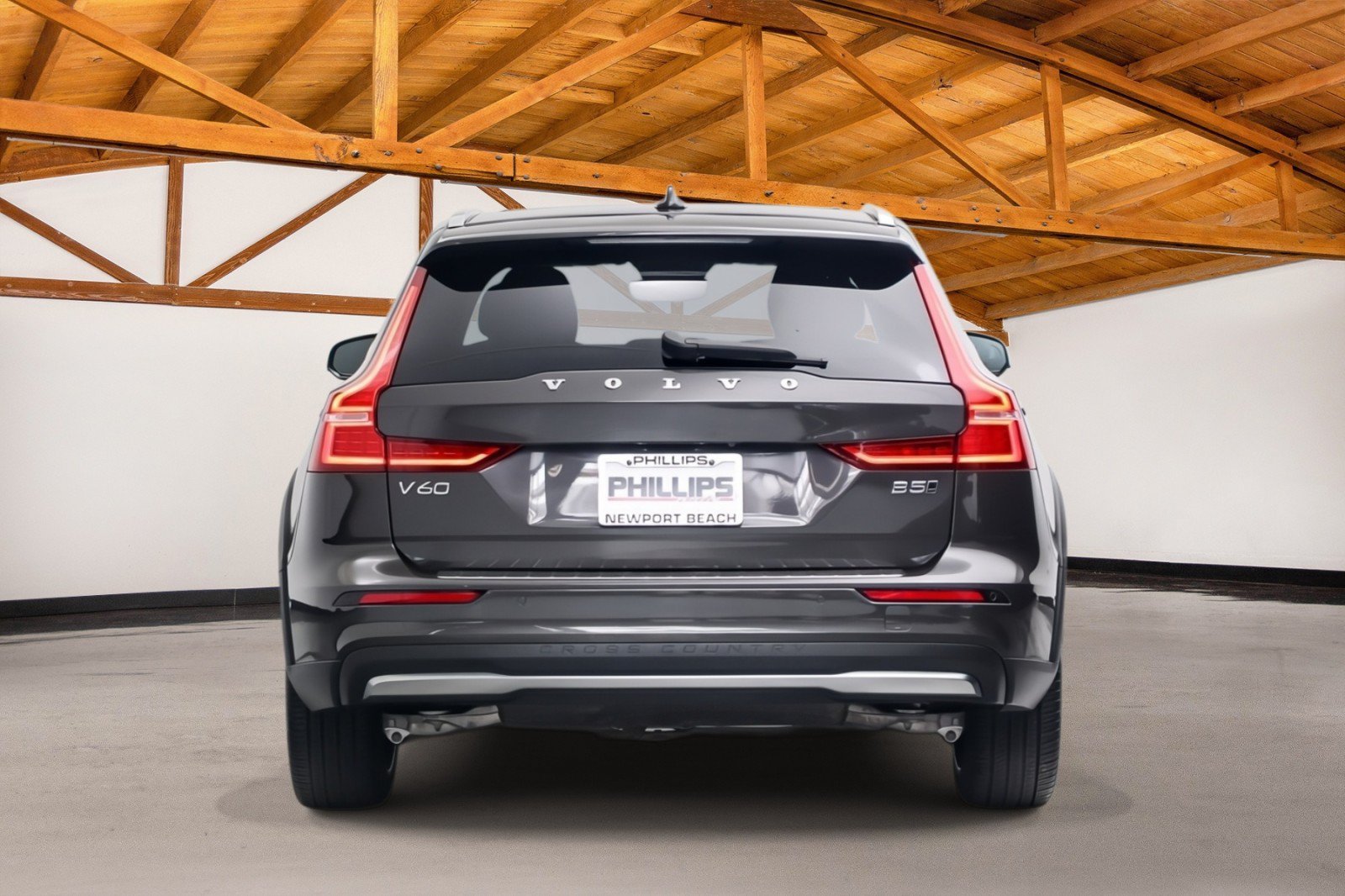 Used 2024 Volvo V60 B5 Cross Country Ultimate w/ Protection Package Premier AWD/4WD image 4
