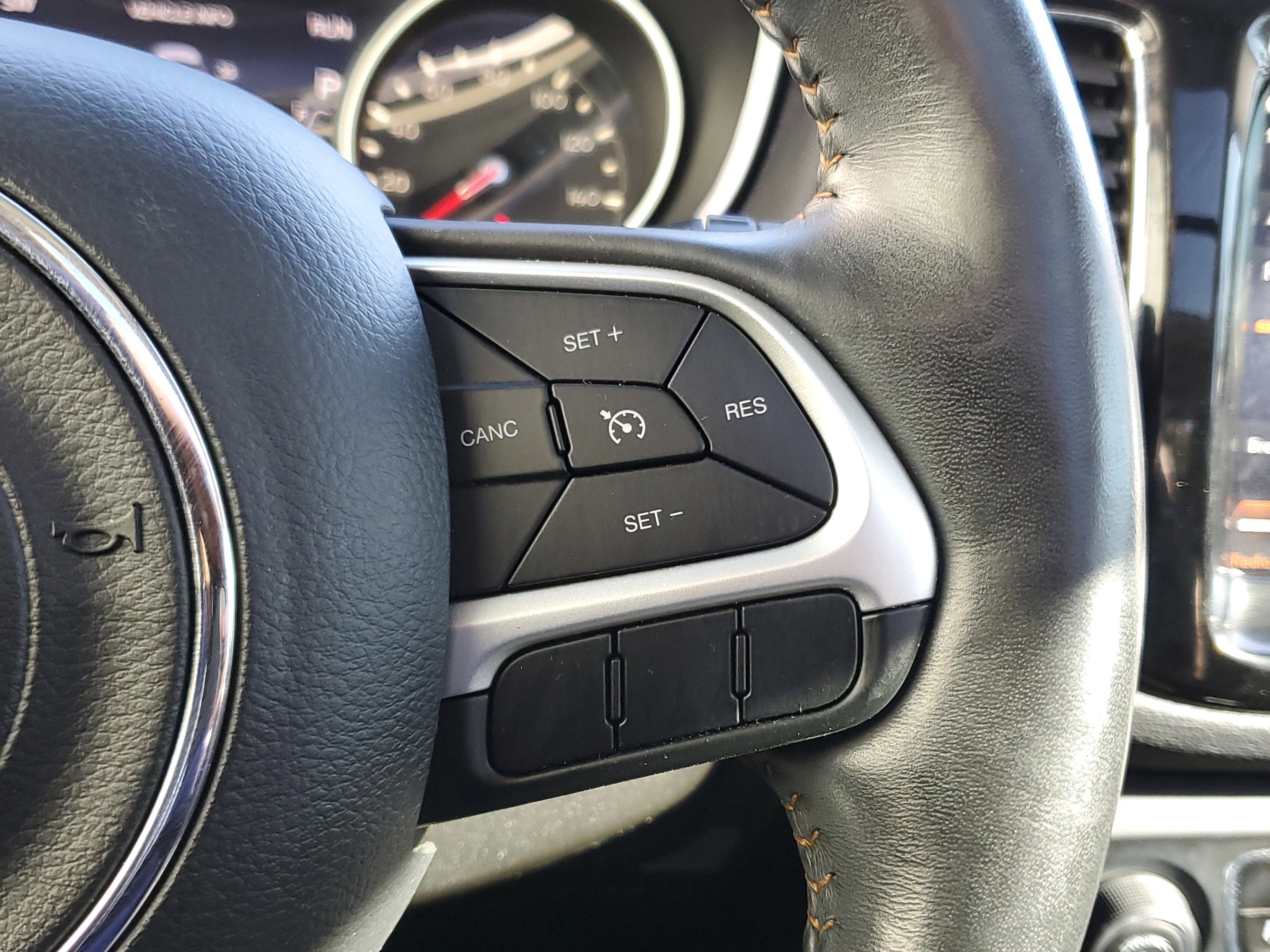 Used 2018 Jeep Compass Limited w/ Navigation Group image 26