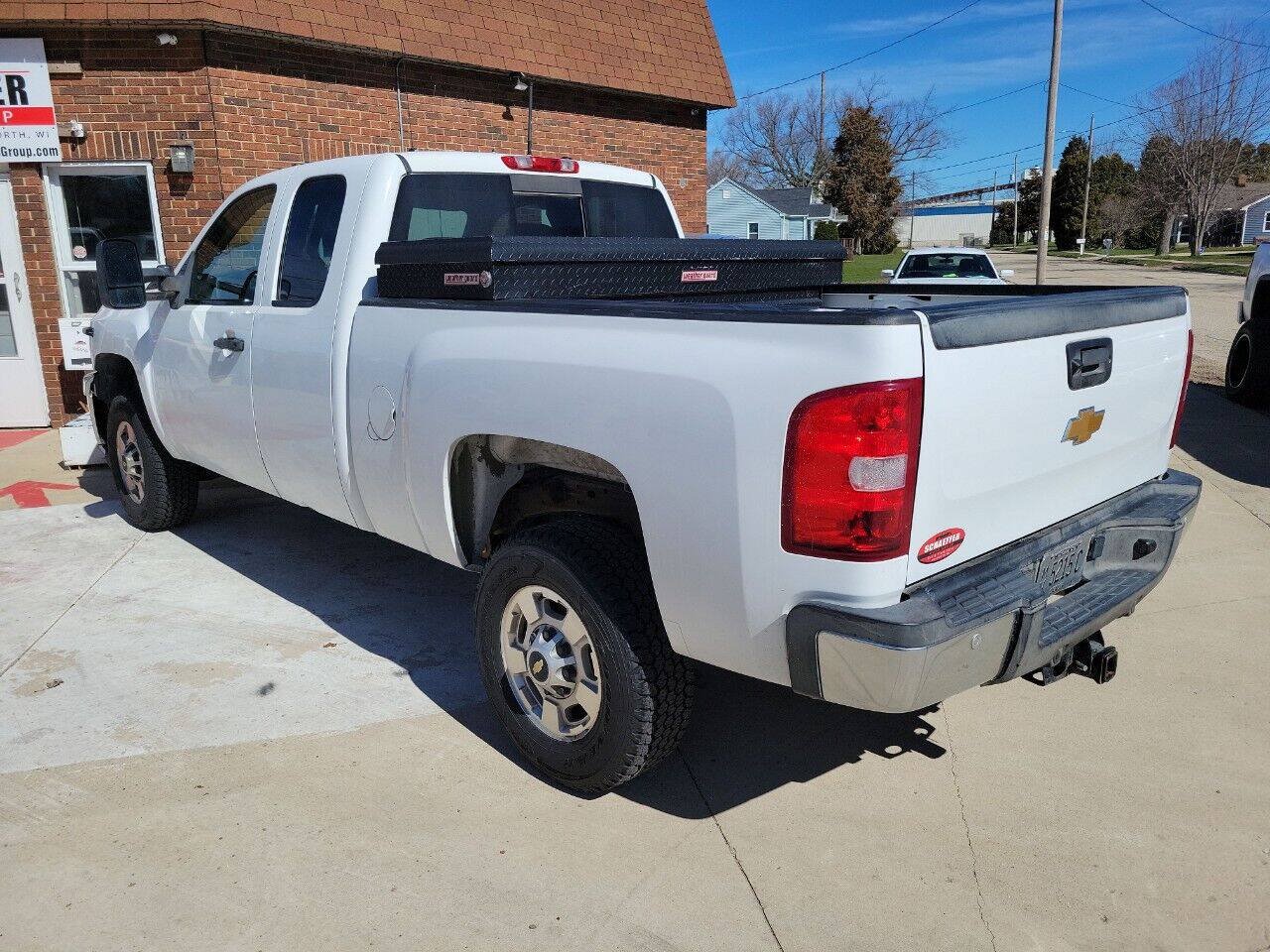 Used 2013 Chevrolet Silverado 2500 LT w/ Interior Plus Package AWD/4WD image 3