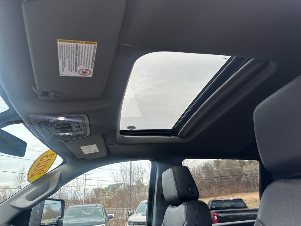 Used 2023 Chevrolet Silverado 3500 LTZ w/ LTZ Plus Package image 16