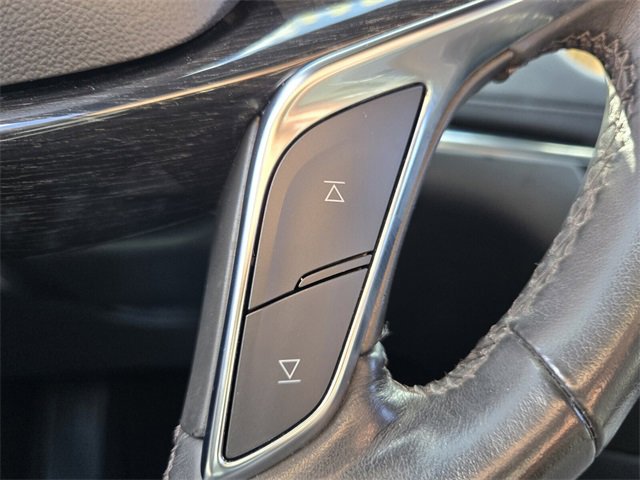 Used 2022 Cadillac XT5 Premium Luxury image 28