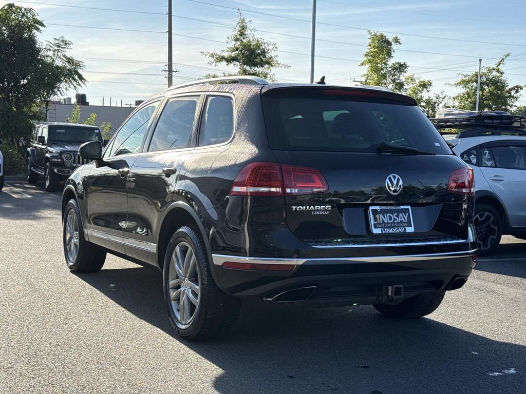 Used 2015 Volkswagen Touareg VR6 AWD/4WD image 5