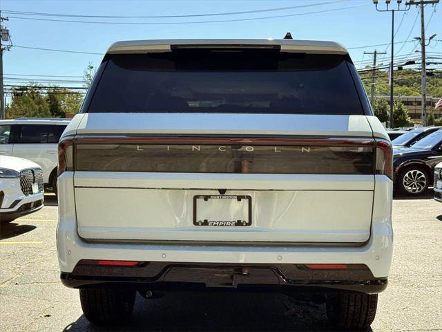 New 2025 Lincoln Navigator L Reserve image 5