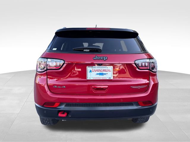Used 2025 Jeep Compass Trailhawk AWD/4WD image 4