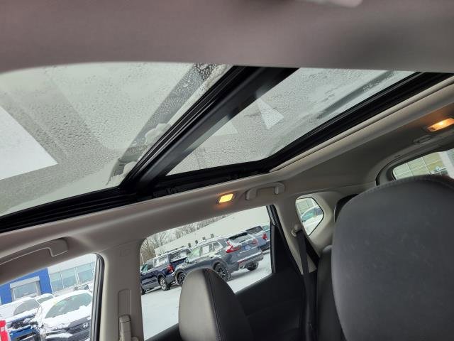 Used 2020 Nissan Rogue SL w/ Premium Package image 33