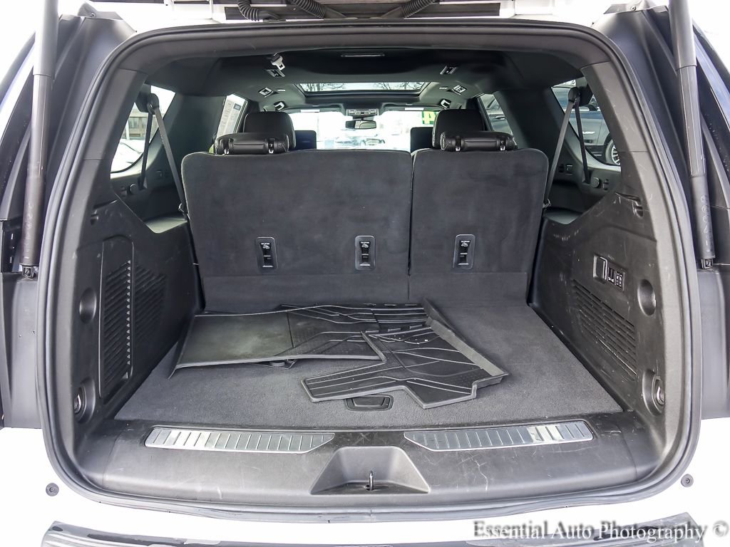 Used 2024 Chevrolet Suburban RST w/ Luxury Package image 35