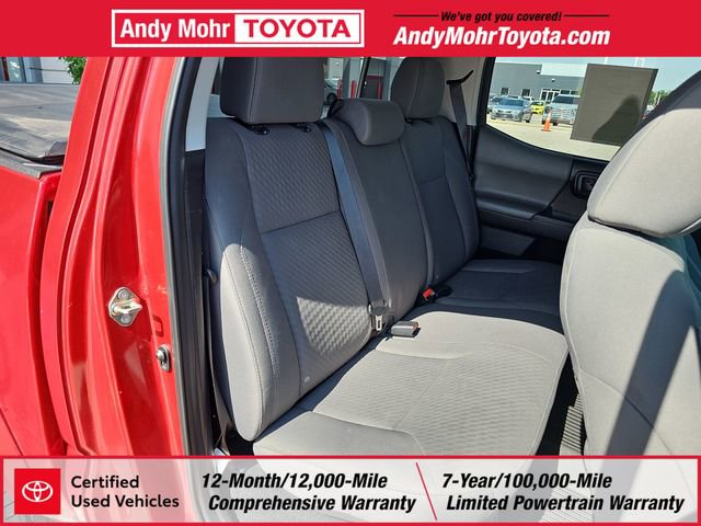 Certified 2020 Toyota Tacoma SR5 w/ Blackout Package AWD/4WD image 33
