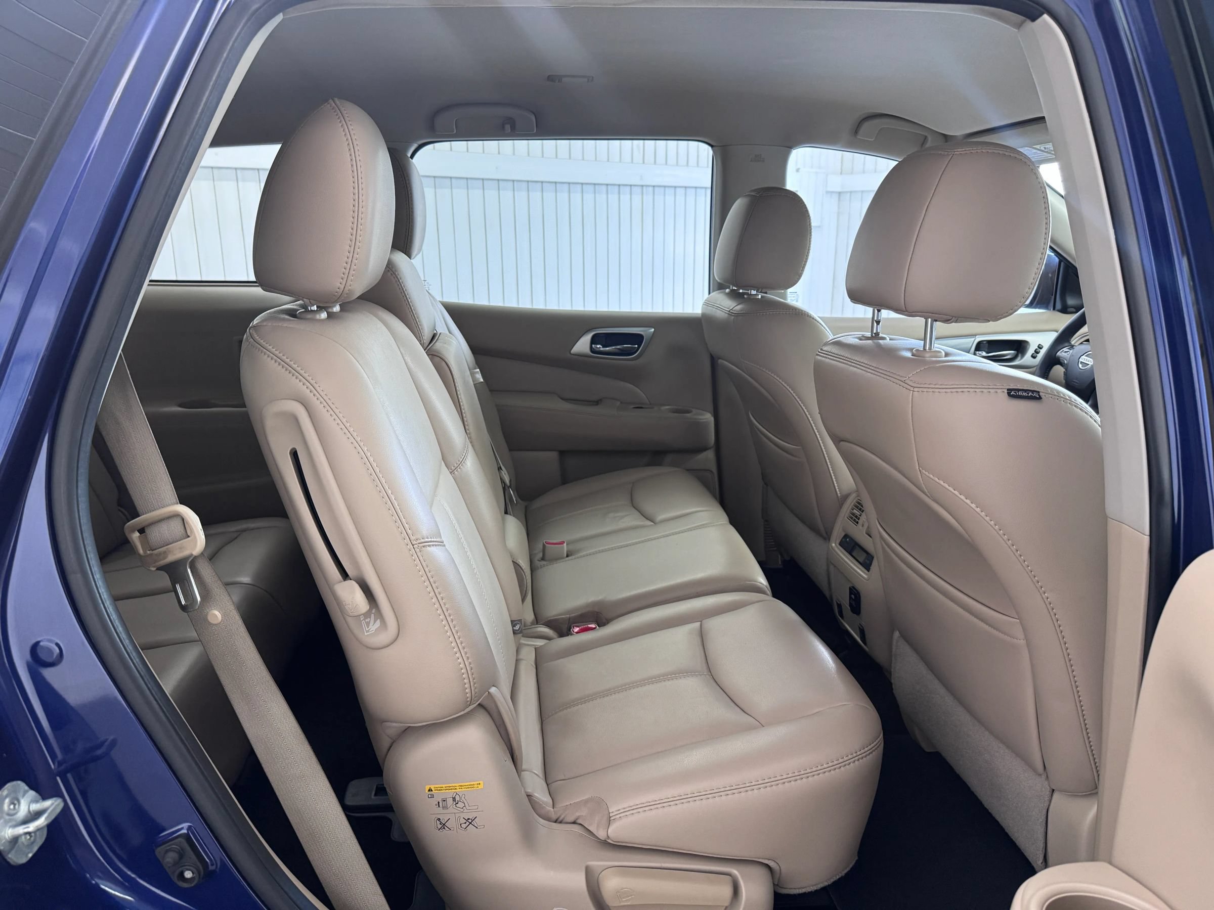 Used 2017 Nissan Pathfinder SL FWD image 11