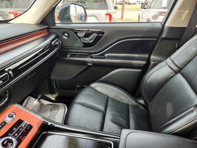 Used 2023 Lincoln Aviator Reserve w/ Jet Package image 15