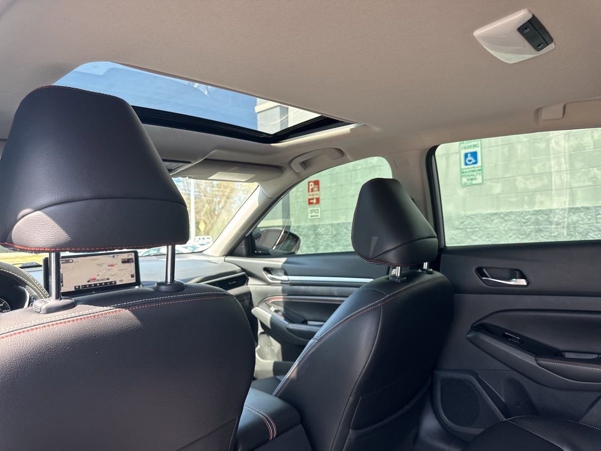 Used 2023 Nissan Altima 2.5 SR w/ SR Premium Package image 44