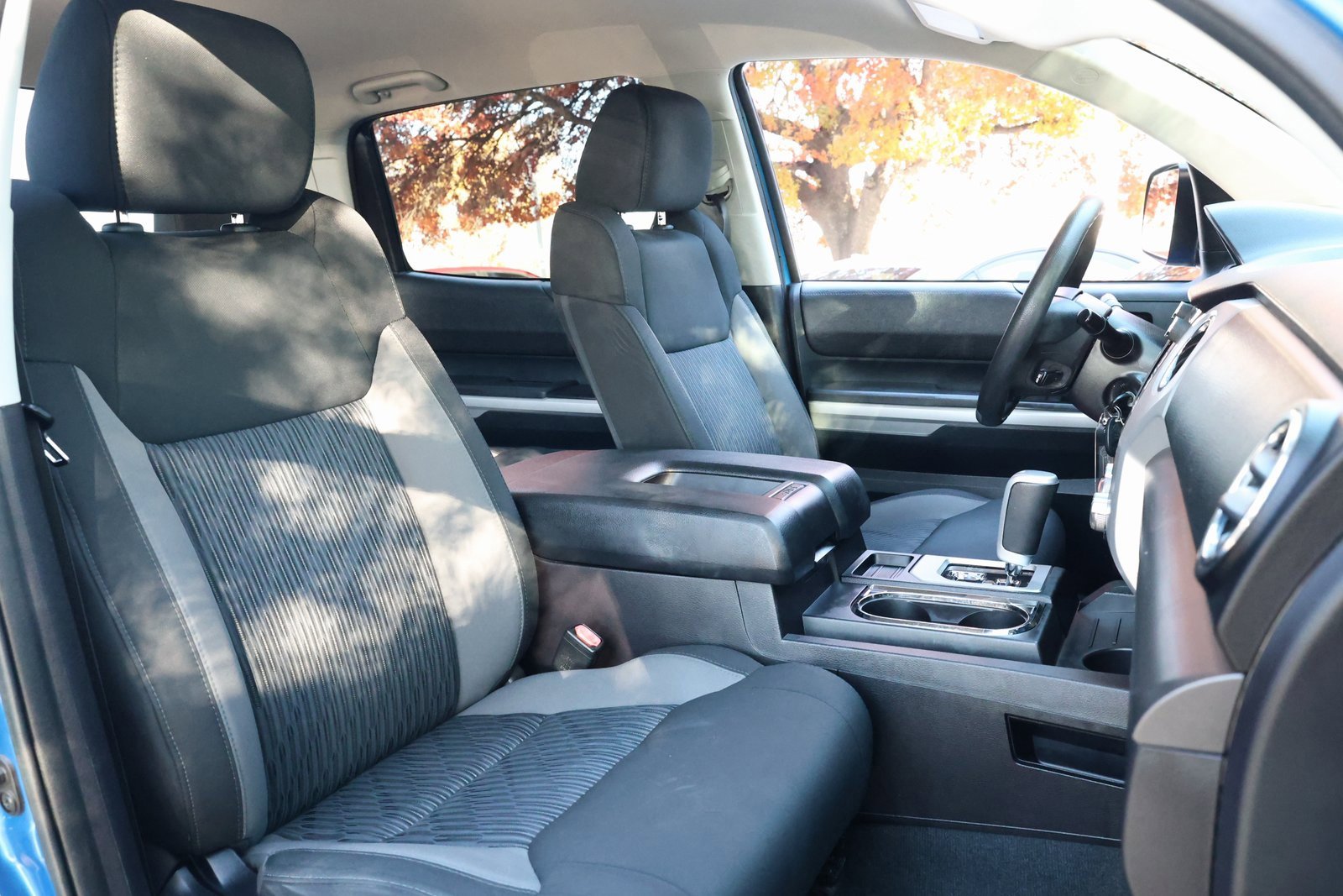 Used 2016 Toyota Tundra SR5 image 30