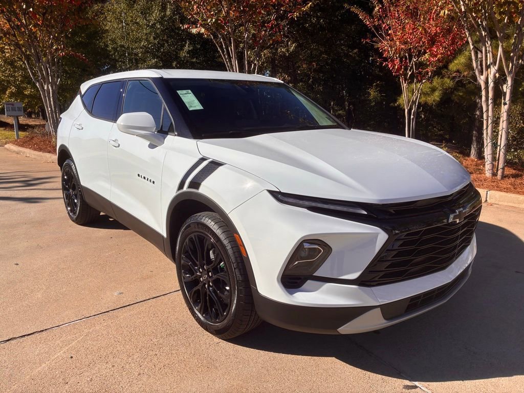 New 2025 Chevrolet Blazer LT w/ LPO, Black Sport Package