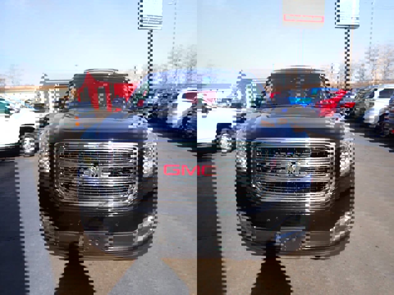 Used 2015 GMC Yukon SLT w/ Open Road Package image 2