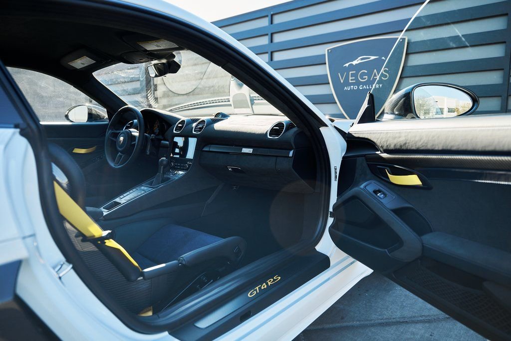 Used 2025 Porsche 718 Cayman GT4 RS w/ Weissach Package image 24
