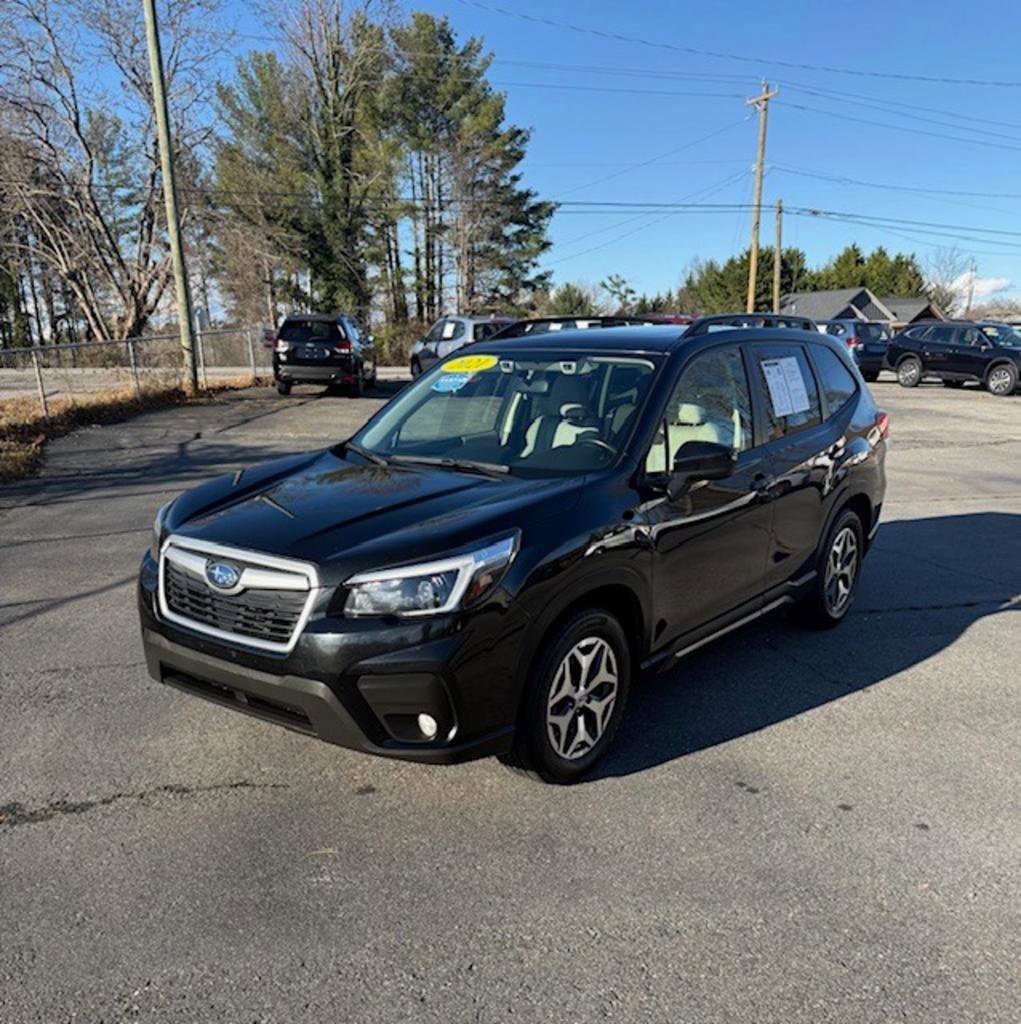 Used 2021 Subaru Forester Premium image 1
