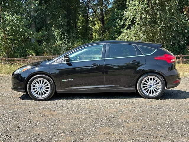 Used 2017 Ford Focus Electric Hatchback FWD image 6