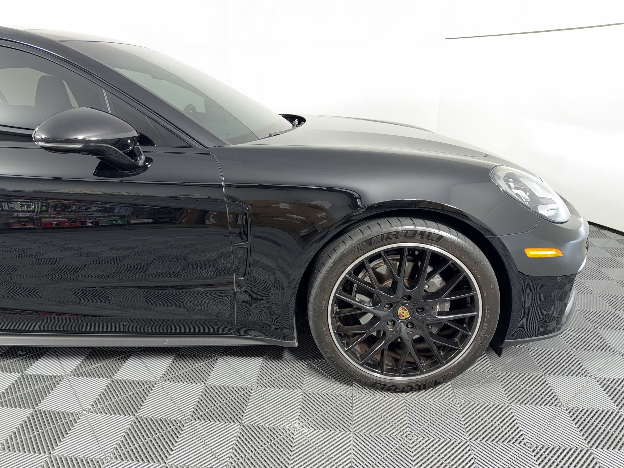 Certified 2023 Porsche Panamera 4 AWD/4WD image 22