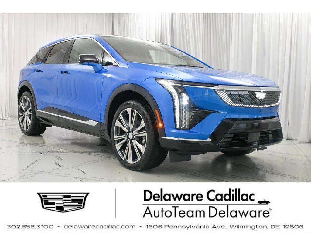New 2026 Cadillac Optiq Luxury 2 image 1