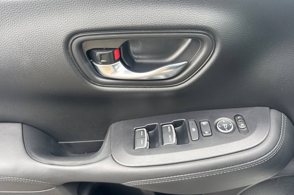 Certified 2025 Honda HR-V EX-L image 13
