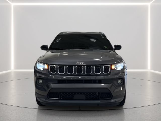 Used 2023 Jeep Compass Latitude AWD/4WD image 4