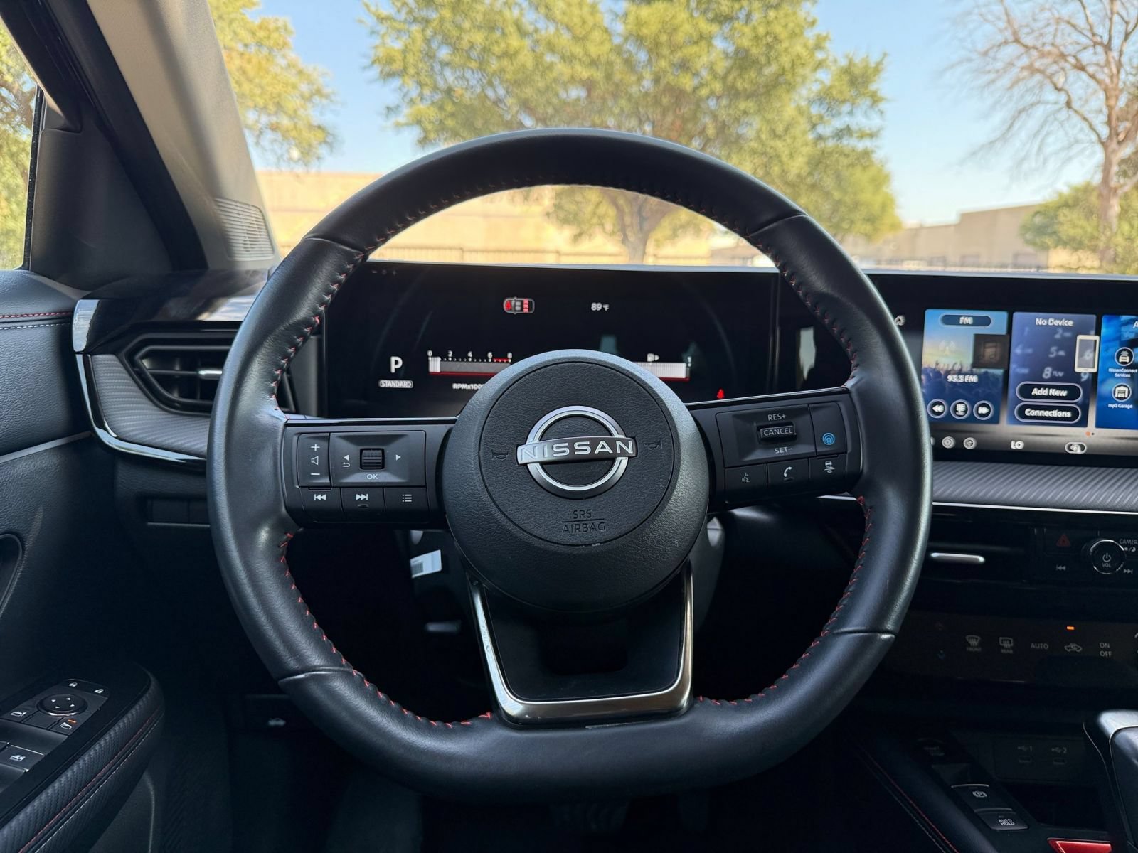 Used 2026 Nissan Kicks SR AWD/4WD image 28