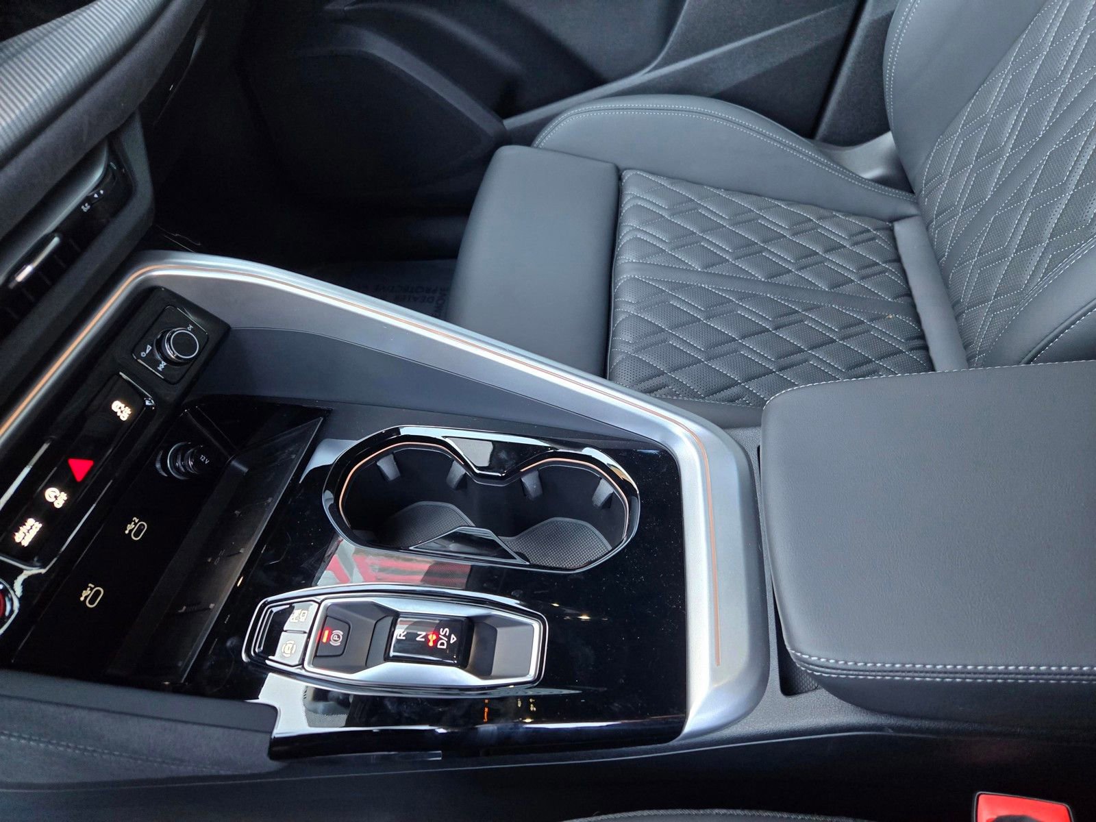 New 2025 Audi SQ5 Premium Plus AWD/4WD image 24