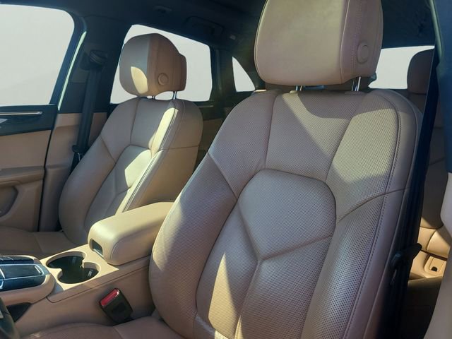 Used 2020 Porsche Macan S image 24