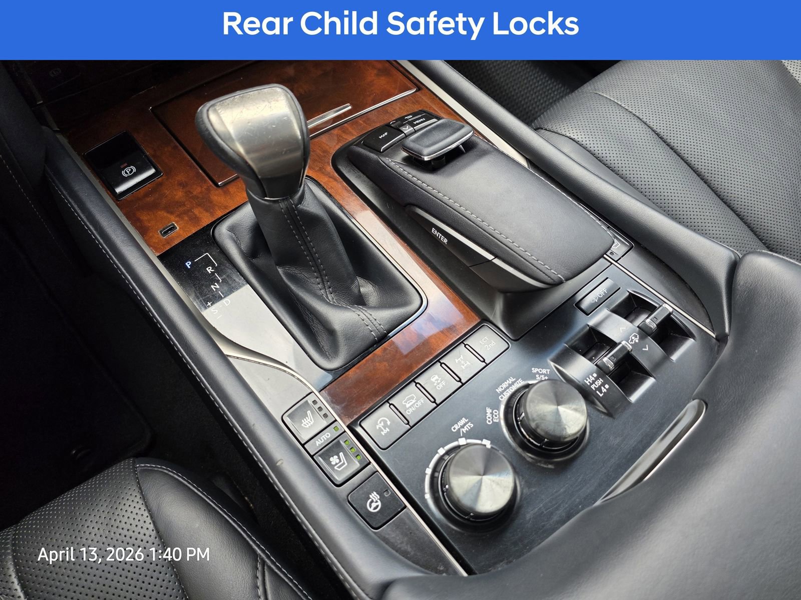 Used 2019 Lexus LX 570 4WD w/ Luxury Package image 28