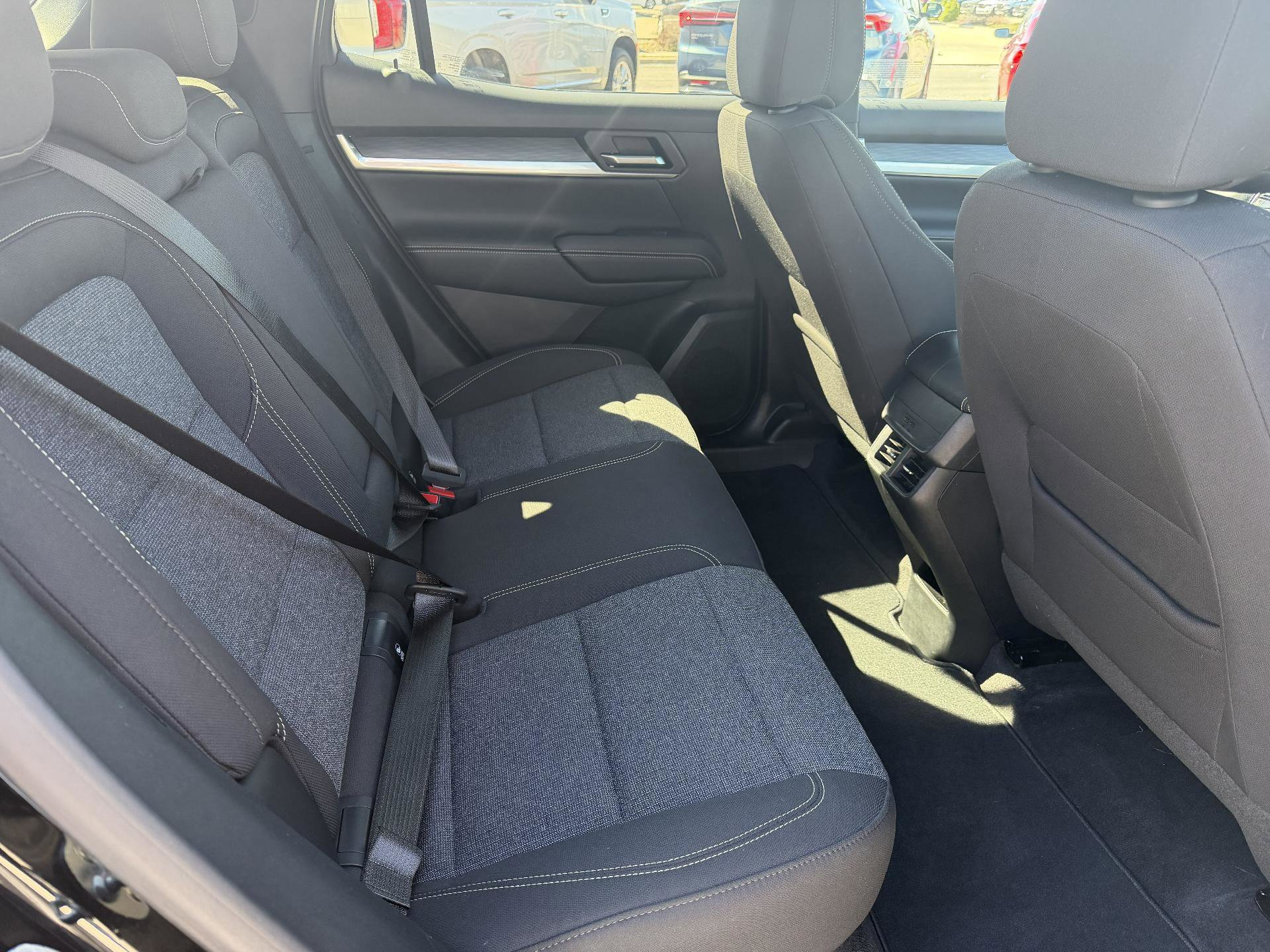 Used 2025 GMC Terrain Elevation w/ Technology Package II image 16