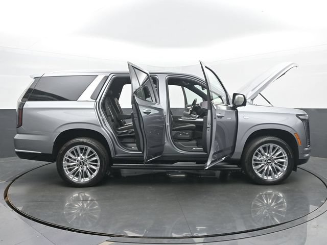 New 2026 Cadillac Escalade Luxury w/ LPO, Floor Liner Package AWD/4WD image 57