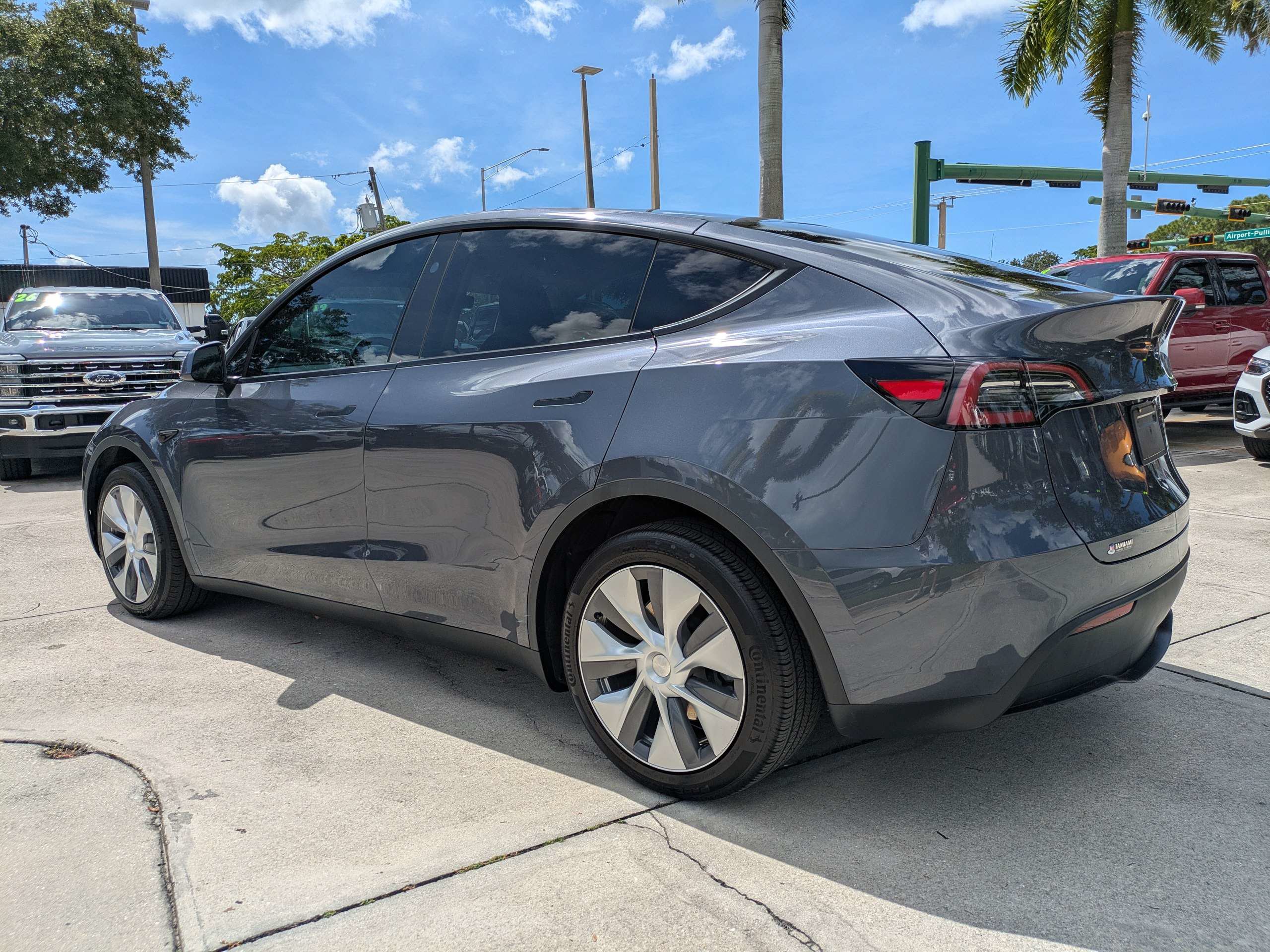 Used 2023 Tesla Model Y Long Range AWD/4WD image 6