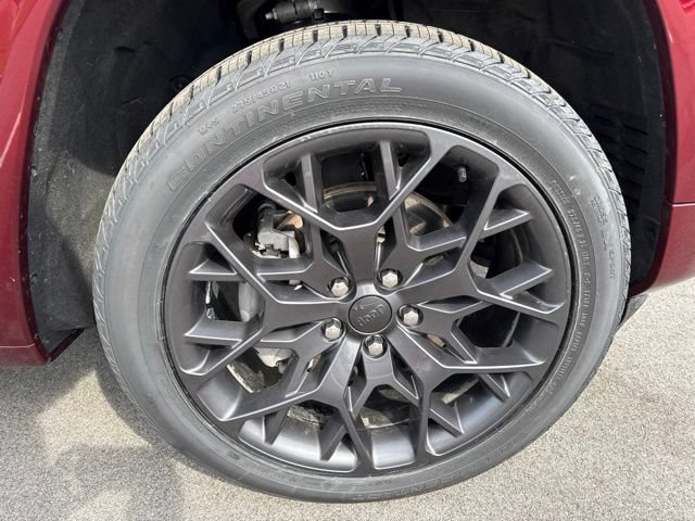 Used 2023 Jeep Grand Cherokee L Summit AWD/4WD image 12