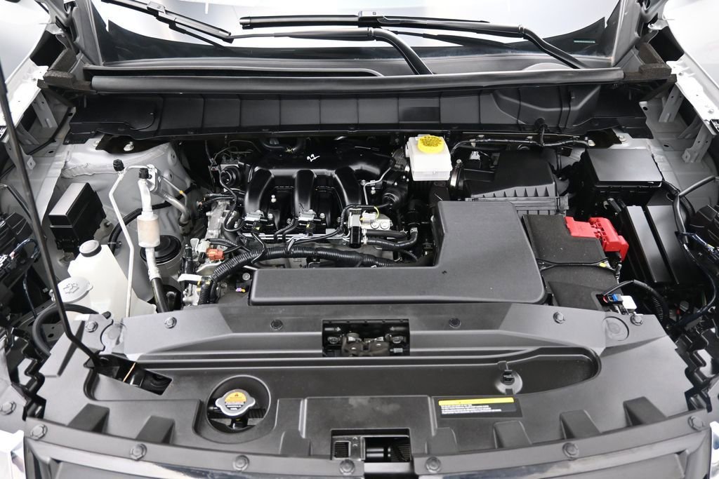 Used 2024 Nissan Pathfinder SV AWD/4WD image 38