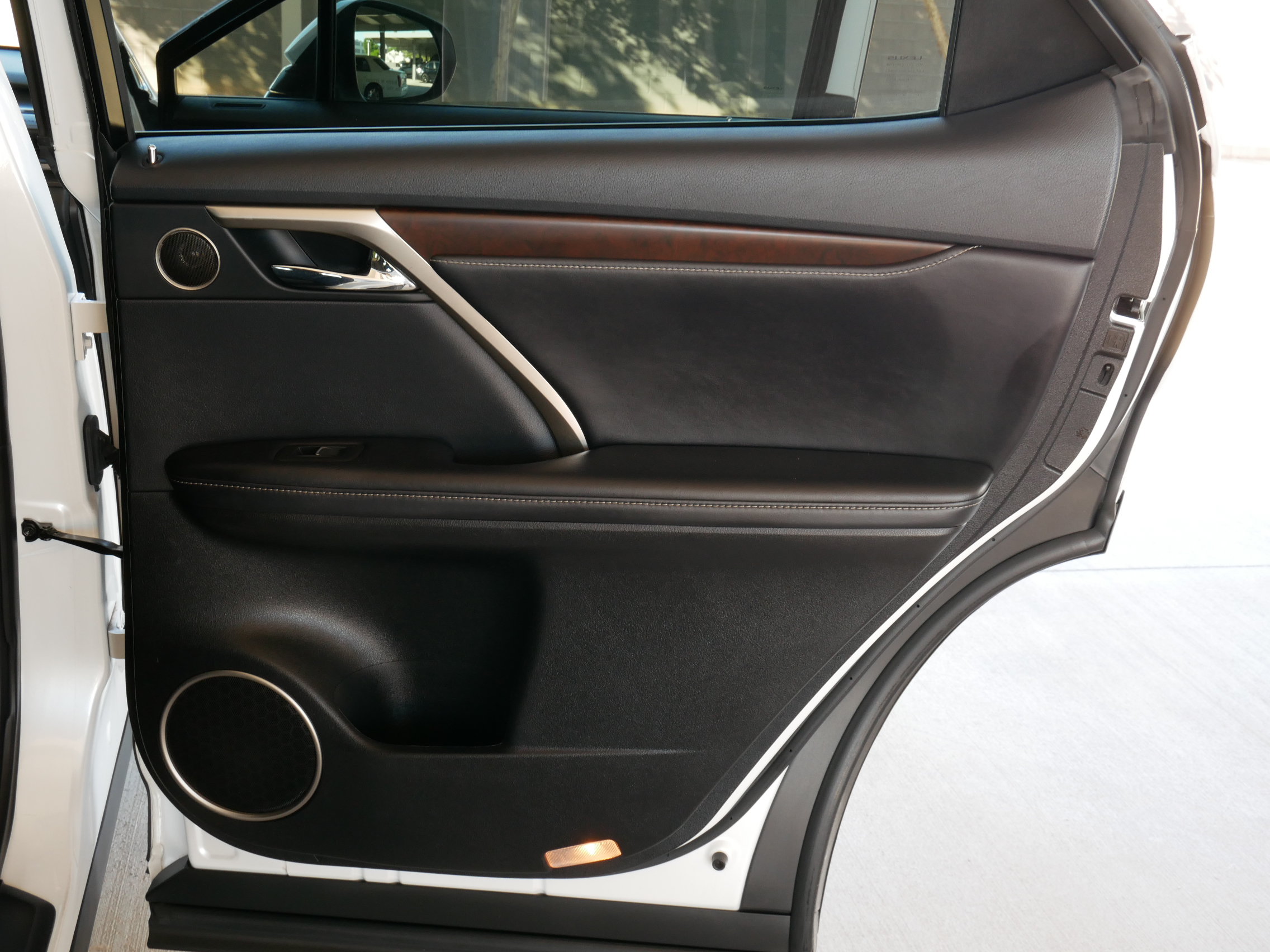 Used 2020 Lexus RX 350 FWD w/ Premium Package image 18