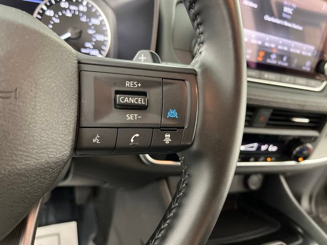 Used 2025 Nissan Rogue SV FWD image 21