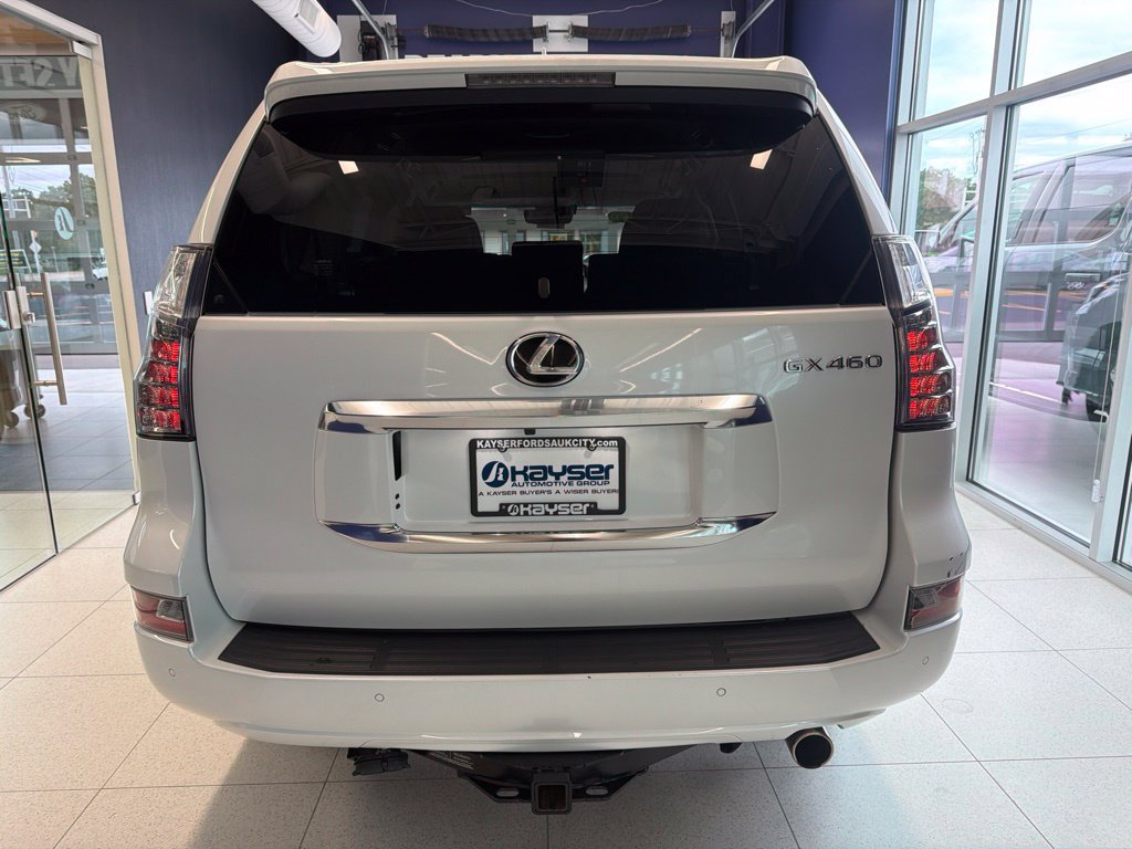 Used 2020 Lexus GX 460 Premium w/ Premium Package AWD/4WD image 6