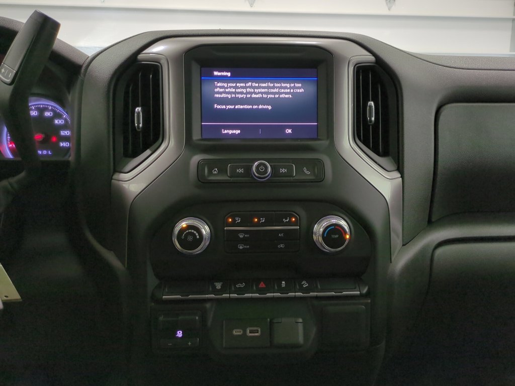 Used 2022 GMC Sierra 3500 Pro w/ Convenience Package AWD/4WD image 9