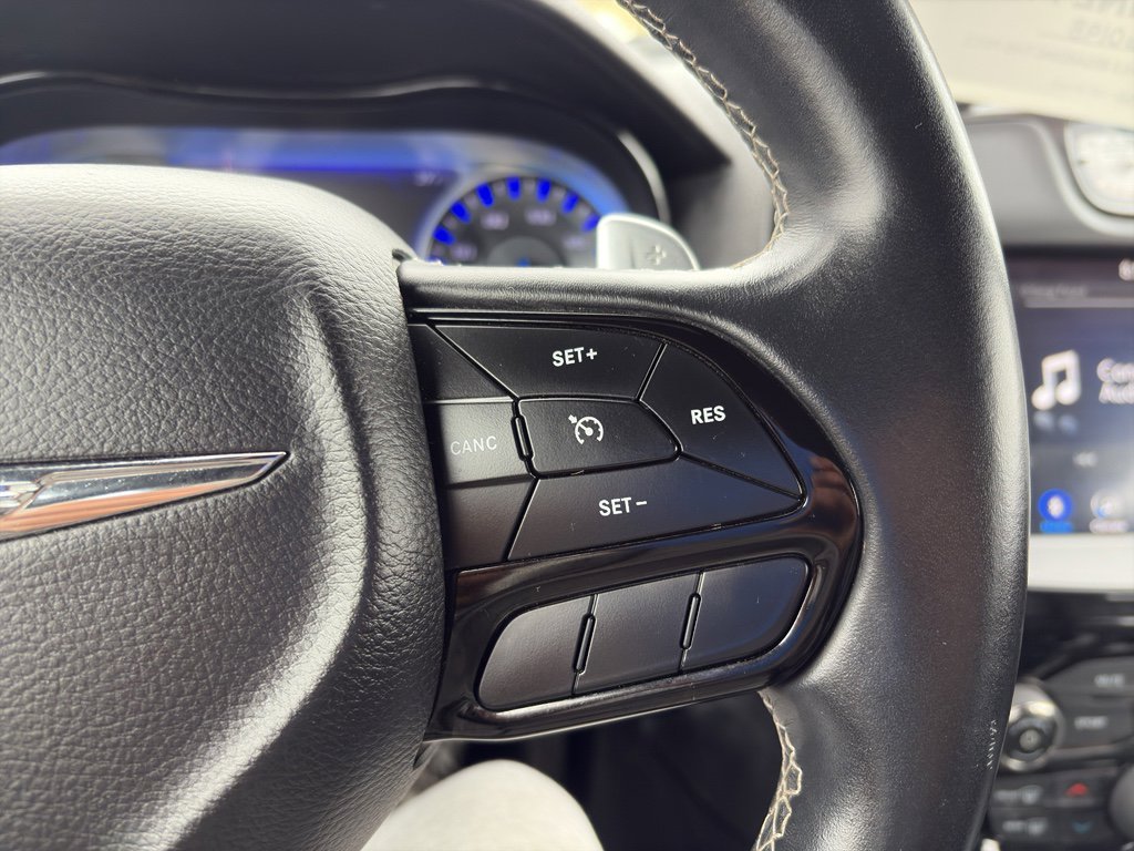 Used 2018 Chrysler 300 S w/ 300S Premium Group image 22