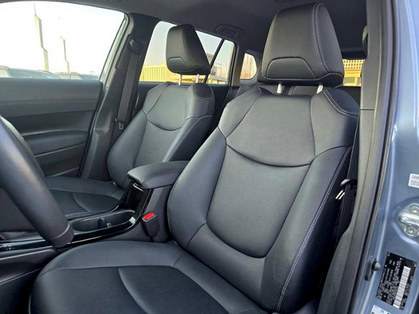 Used 2023 Toyota Corolla Cross XLE image 19