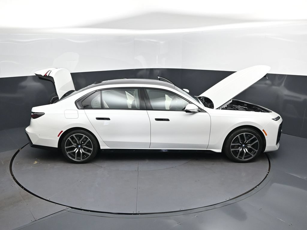 Certified 2024 BMW 740i w/ Executive Package RWD image 50