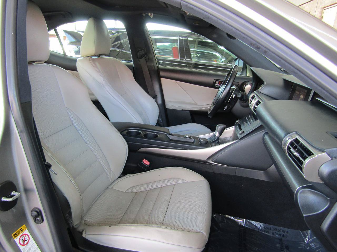 Used 2016 Lexus IS 200t w/ F Sport Package RWD image 12