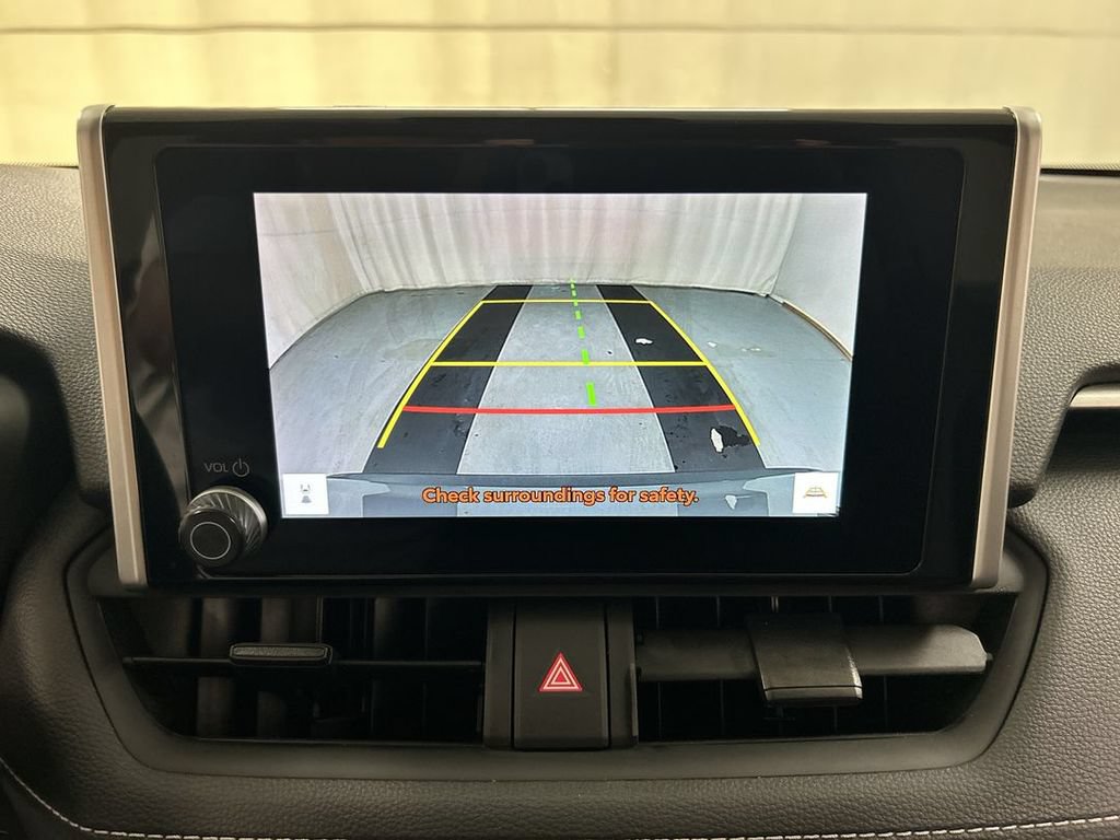 Used 2024 Toyota RAV4 XLE AWD/4WD image 15