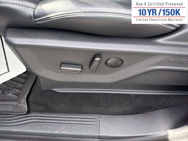 Used 2025 Ford Expedition Platinum image 18